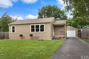 9004 Shady Ln, Wonder Lake, IL 60097 - Photo 3