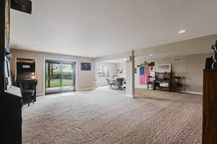 615 Prairie Meadows Dr, Heyworth, IL 61745 - Photo 25