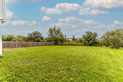 357 W Waterbury Drive, Round Lake, IL 60073 - Photo 31