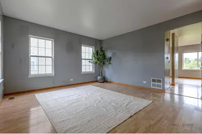 357 W Waterbury Drive, Round Lake, IL 60073 - Photo 3