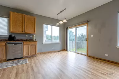 357 W Waterbury Drive, Round Lake, IL 60073 - Photo 5