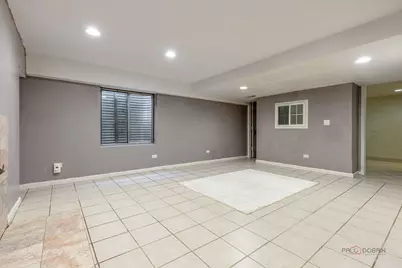 357 W Waterbury Drive, Round Lake, IL 60073 - Photo 25