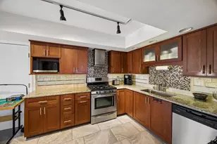 8350 W Addison St, Chicago, IL 60634 - Photo 5