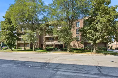 8350 W Addison Street #301, Chicago, IL 60634 - Photo 1