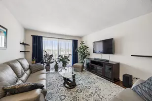 8350 W Addison St, Chicago, IL 60634 - Photo 9