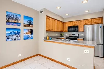 1710 Middlebury Drive #1710, Aurora, IL 60503 - Photo 11