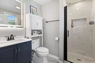 828 W Lill Ave, Chicago, IL 60614 - Photo 15