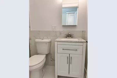 4119 W Montrose Avenue #1, Chicago, IL 60641 - Photo 7