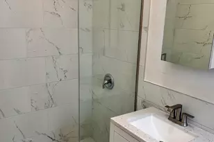 4121 W Montrose Ave, Chicago, IL 60641 - Photo 15