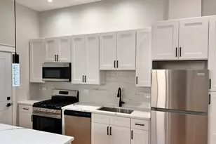 4121 W Montrose Ave, Chicago, IL 60641 - Photo 9