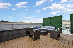 867 N May St, Chicago, IL 60642 - Photo 23