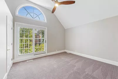 2426 N Burling Street, Chicago, IL 60614 - Photo 9