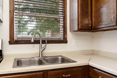2303 Lucille Street, Rockford, IL 61104 - Photo 13