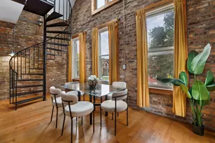 2042 N Winchester Ave, Chicago, IL 60614 - Photo 9