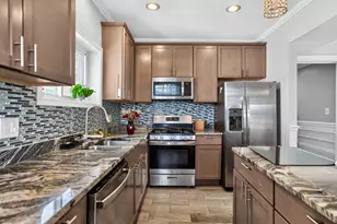 7440 S Paxton Ave, Chicago, IL 60649 - Photo 9