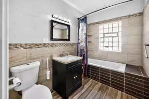 7440 S Paxton Ave, Chicago, IL 60649 - Photo 13