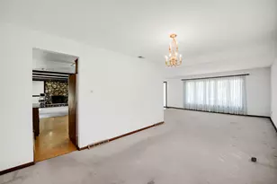 7903 W 102nd St, Palos Hills, IL 60465 - Photo 9