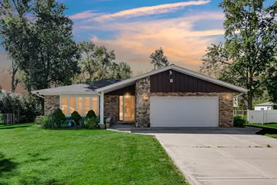 7903 W 102nd Street, Palos Hills, IL 60465 - Photo 1