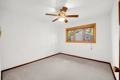 7903 W 102nd Street, Palos Hills, IL 60465 - Photo 17