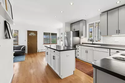 5249 N Sawyer Avenue, Chicago, IL 60625 - Photo 9