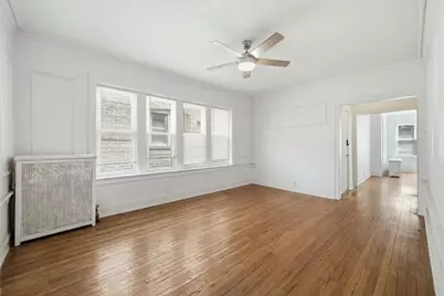 7806 S Cregier Avenue, Chicago, IL 60649 - Photo 5