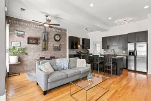[Address not provided], Chicago, IL 60657 - Photo 3