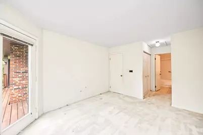 372 Sandhurst Circle #3, Glen Ellyn, IL 60137 - Photo 9