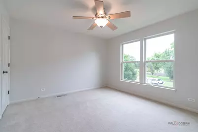 1575 McClellan Drive, Lindenhurst, IL 60046 - Photo 29