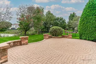 1575 McClellan Dr, Lindenhurst, IL 60046 - Photo 33