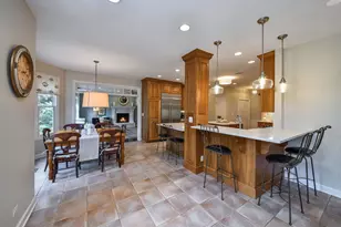 1028 Shady Ln, Glen Ellyn, IL 60137 - Photo 15