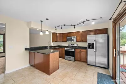 2221 Candleberry Lane, Aurora, IL 60506 - Photo 9