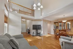 2920 Oak Ct, Schaumburg, IL 60193 - Photo 5