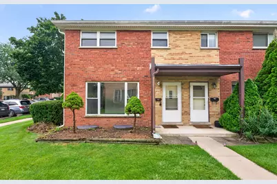 210 Linn Court #A, North Aurora, IL 60542 - Photo 1