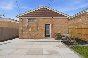 2905 W 102nd Pl, Chicago, IL 60655 - Photo 29