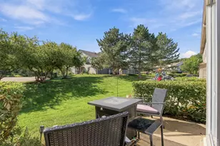 447 Ashwood Ct, Lindenhurst, IL 60046 - Photo 21