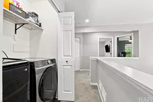 447 Ashwood Ct, Lindenhurst, IL 60046 - Photo 11