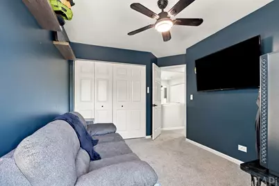 447 Ashwood Court, Lindenhurst, IL 60046 - Photo 17