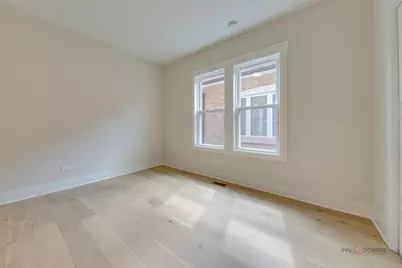 5748 W Eastwood Avenue, Chicago, IL 60630 - Photo 27