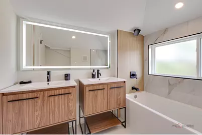 5748 W Eastwood Avenue, Chicago, IL 60630 - Photo 33