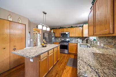 812 Honeysuckle Lane, Aurora, IL 60506 - Photo 9
