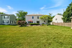 812 Honeysuckle Ln, Aurora, IL 60506 - Photo 31