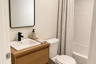 1654 N Austin Ave, Chicago, IL 60639 - Photo 5