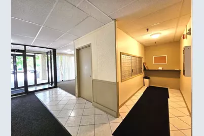 9701 N Dee Road #6M, Niles, IL 60714 - Photo 3