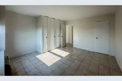 1255 N Sandburg Terrace #2403, Chicago, IL 60610 - Photo 9