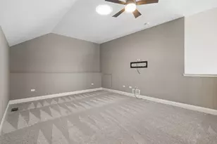 533 Sudbury Cir, Oswego, IL 60543 - Photo 9