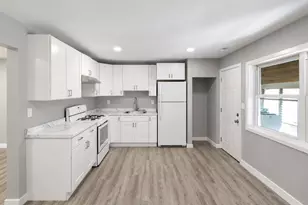 2206 221st St, Sauk Village, IL 60411 - Photo 7