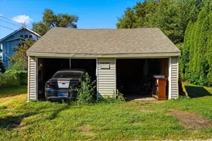 206 8th Ave, Sterling, IL 61081 - Photo 13
