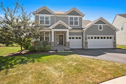 672 Glenwood Drive, South Elgin, IL 60177 - Photo 1