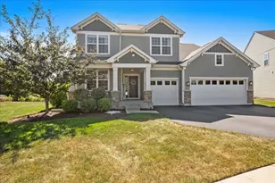 672 Glenwood Dr, South Elgin, IL 60177 - Photo 1