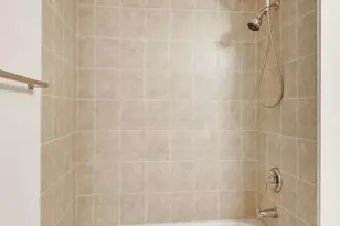 1070 W 15th St, Chicago, IL 60608 - Photo 27